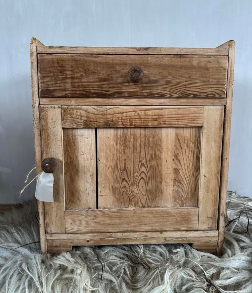 Oud houten kastje nachtkastje grenen, Ophalen