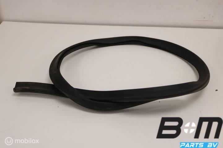 Paravan rubber VW Tiguan 5N 5N0837205D, Gebruikt