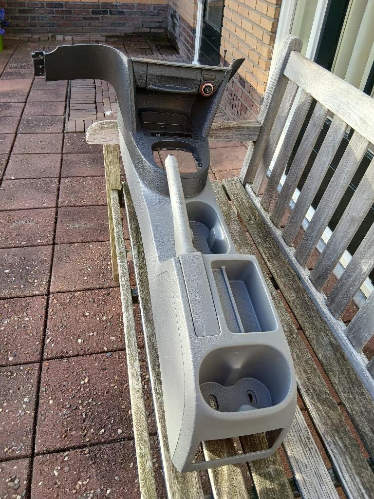 Caddy2004-2014Tunnelconsole+Interieuronderdelen+Ruitewissers, Ophalen, Gebruikt, Volkswagen