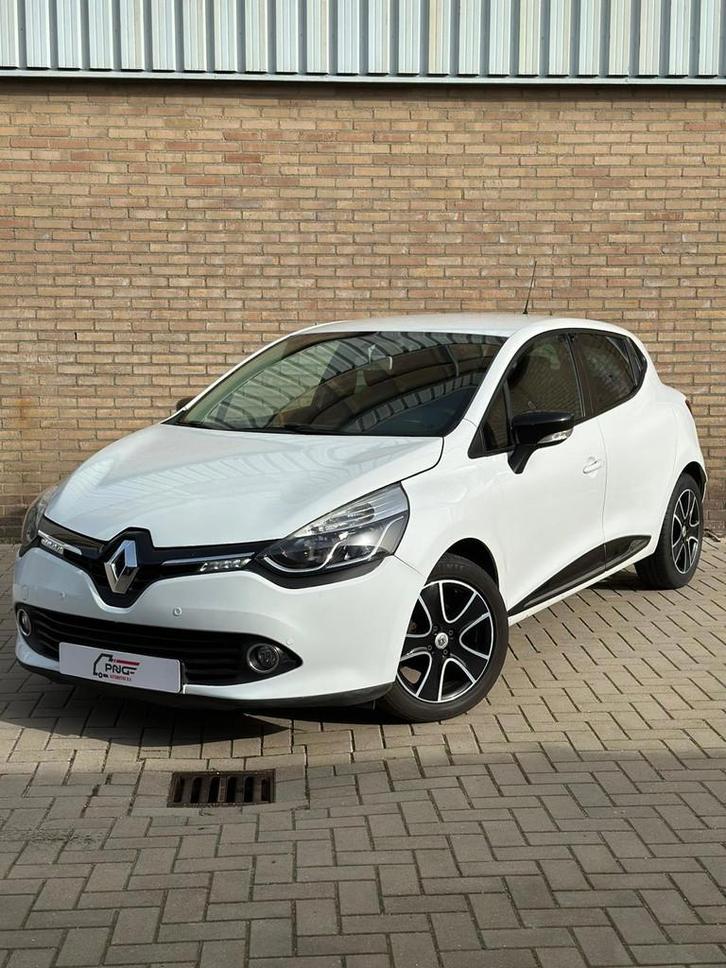 Renault Clio 0.9 TCe Expression CRUISE - AIRCO - NAVI, Auto's, Renault, Bedrijf, Te koop, Clio, ABS, Airbags, Airconditioning