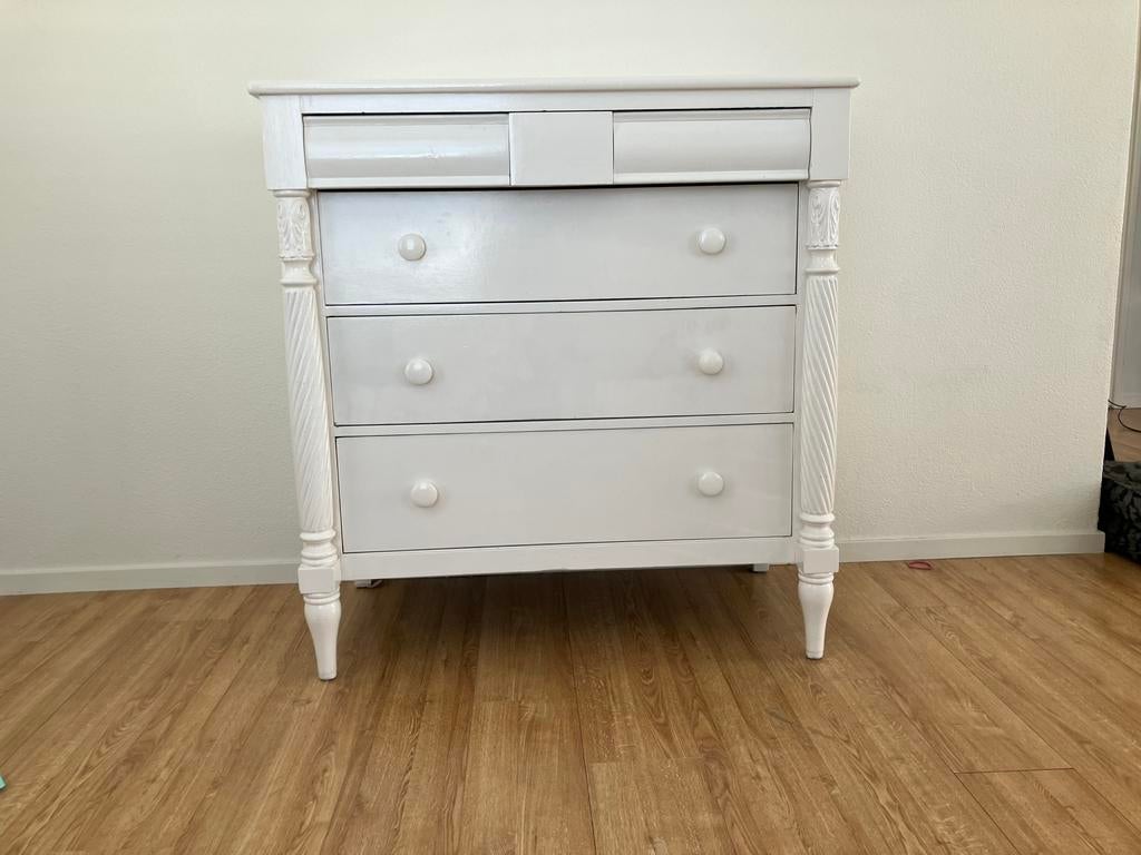 Houten dressoir met verschillende lades., Ophalen, Gebruikt, 100 tot 150 cm, Met lade(s)