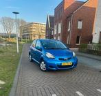 Toyota Aygo 1.0 5D – Zuinig – Stoelverwarming & Velgen, Voorwielaandrijving, Stof, 68 pk, Bedrijf