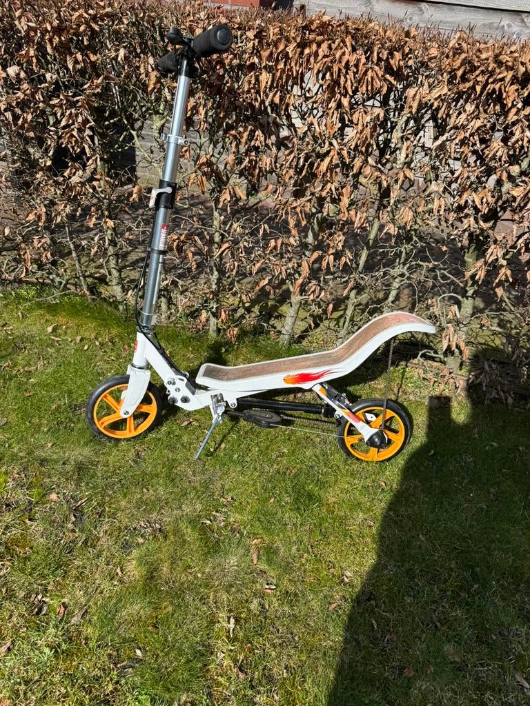 Space scooter (step), Fietsen en Brommers, Steps, Ophalen, Zo goed als nieuw, Overige typen