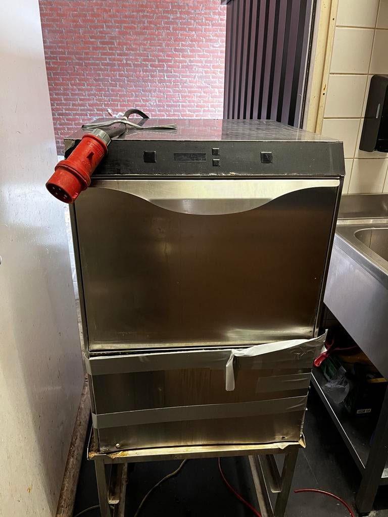 Defecte vaatwasser, pomp moet vervangen worden, Witgoed en Apparatuur, Vaatwasmachines, Ophalen, 60 cm of meer, Niet werkend, Vrijstaand