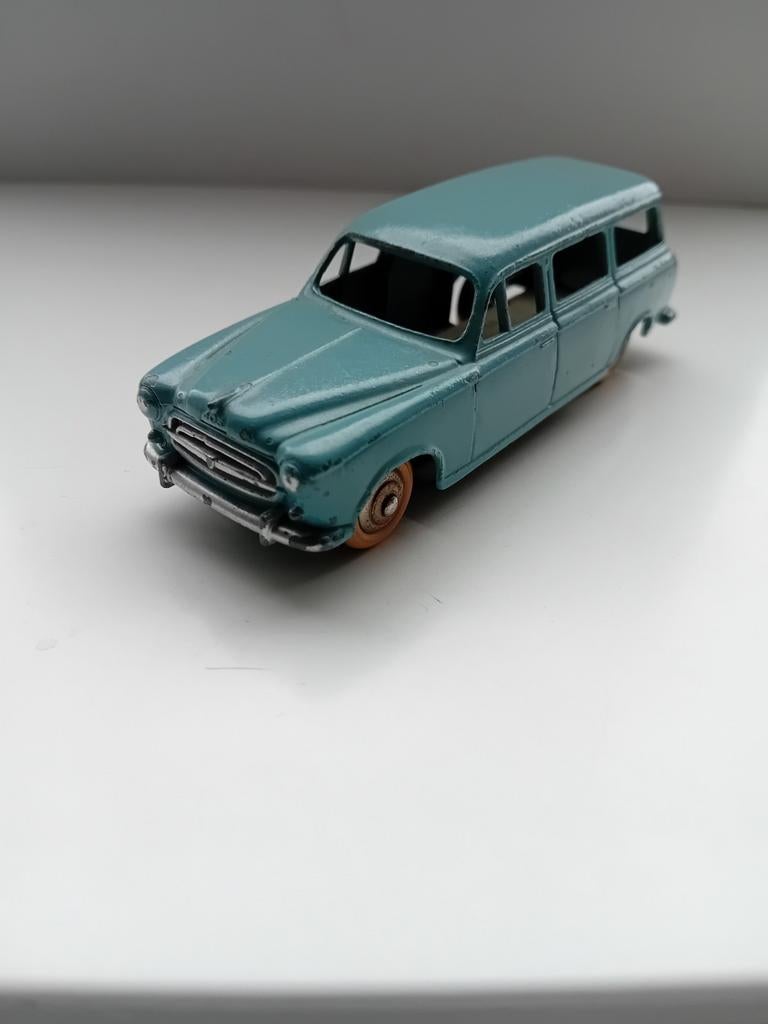 Dinky toys Peugeot 403 Break., Hobby en Vrije tijd, Modelauto's | 1:43, Ophalen of Verzenden, Zo goed als nieuw, Auto, Dinky Toys