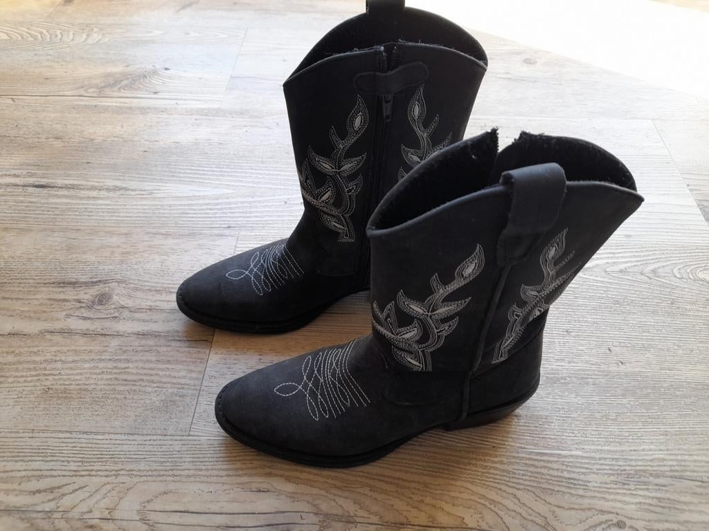 Nauwelijks gedragen laarsjes (37), Kleding | Dames, Schoenen, Ophalen, Zo goed als nieuw, Zwart