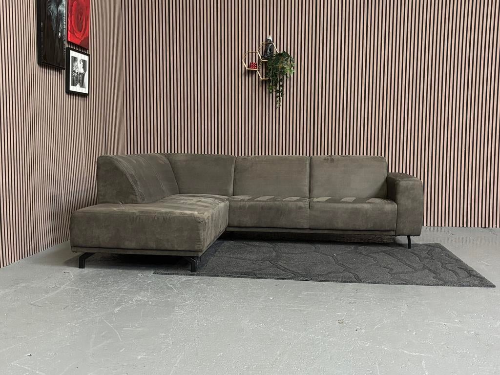 GRATIS LEVERING Hoekbank Donkergroen 265x220 GEREINIGD, Huis en Inrichting, Banken | Bankstellen, 250 tot 300 cm, Hoekbank, Ophalen of Verzenden