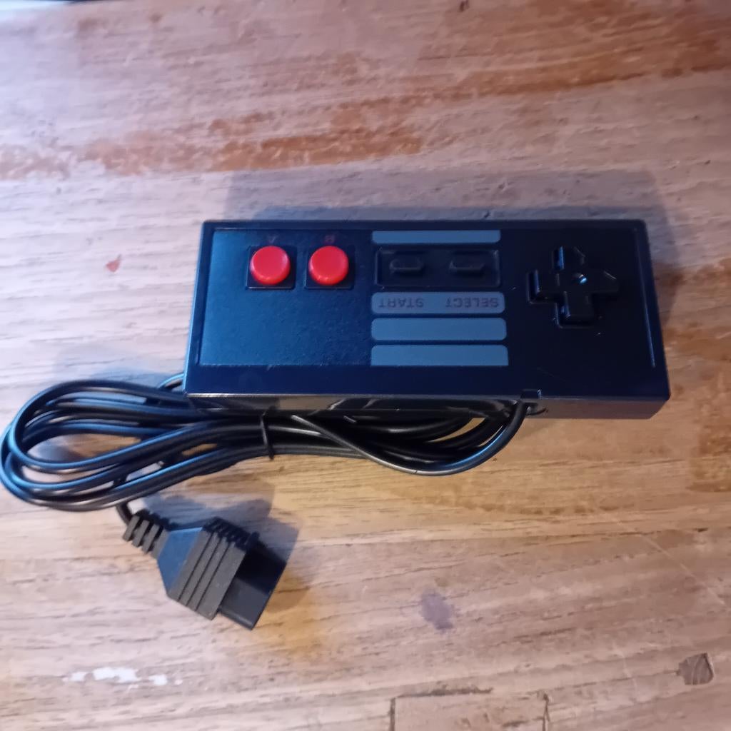 aftermarket nes controller, Spelcomputers en Games, Spelcomputers | Nintendo NES, Ophalen of Verzenden, Met 1 controller