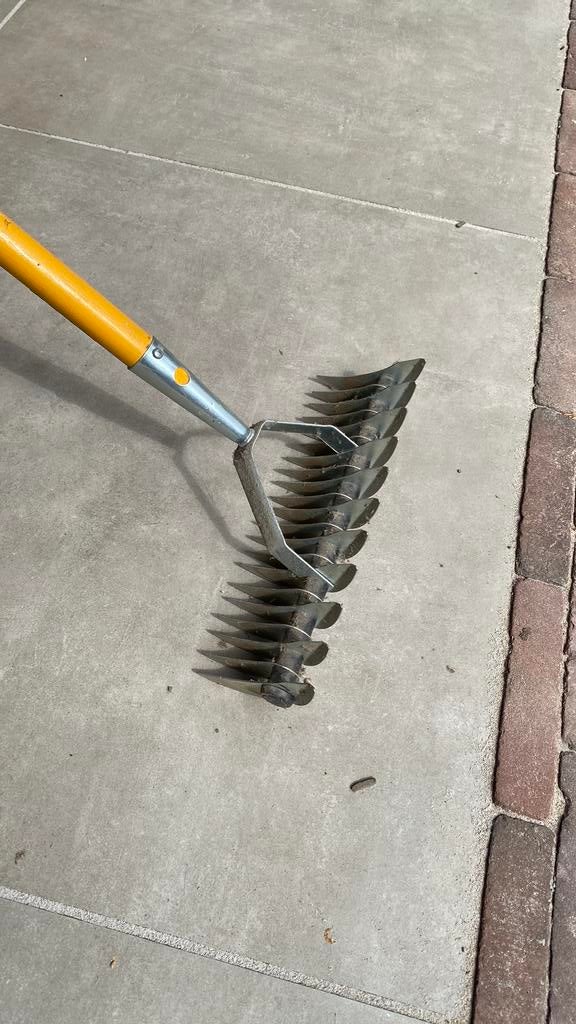 Verticuteerhark, Ophalen, Zo goed als nieuw