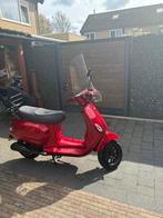 Momo scooter, Ophalen, Zo goed als nieuw, Benzine, Overige modellen