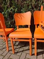 GRATIS ophalen 4 originele houten stoelen, Ophalen, Gebruikt, Overige kleuren, Gemakkelijke zitstoel
