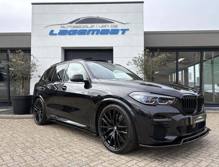 BMW X5 xDrive45e Pano| Softclose | trekhaak | Massage | Maxt, Auto's, BMW, Bedrijf, Te koop, X5, 360° camera, ABS, Achteruitrijcamera