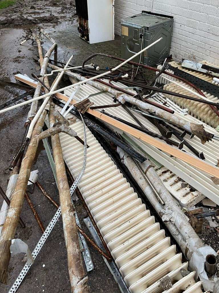 Gevraagd oudijzer., Ophalen of Verzenden, Zo goed als nieuw