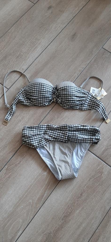 Nieuwe gottex bikini mt 40, Kleding | Dames, Badmode en Zwemkleding, Ophalen of Verzenden, Nieuw, Bikini