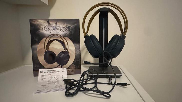 Hogwarts Legacy Gaming Headset, Computers en Software, Headsets, Nieuw, On-ear, Bedraad, Gaming headset, Volumeregelaar, Ophalen of Verzenden