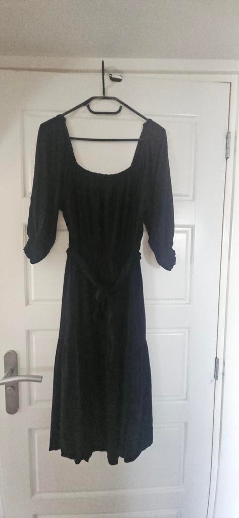 Zwart Off-shoulder Jurk Miljuschka Maat 40, Miljuschka, Zwart, Zo goed als nieuw, Ophalen