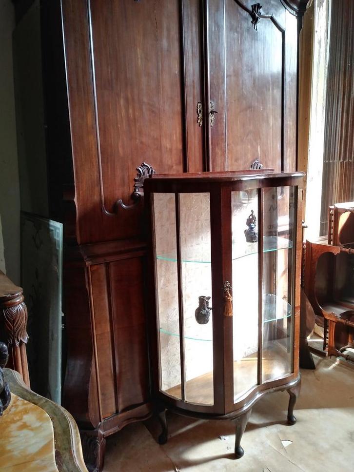 Vitrine kastje. Engels, Antiek en Kunst, Antiek | Meubels | Kasten, Ophalen of Verzenden
