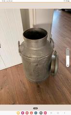 Oude melkbus, Ophalen, Zo goed als nieuw, Hout