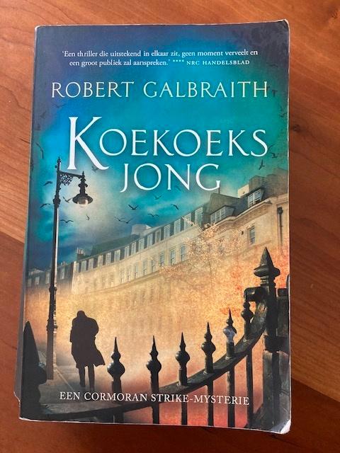 Koekoeksjong - robert galbraith, Boeken, Detectives, Gelezen, Ophalen of Verzenden