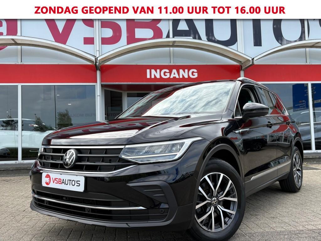 Volkswagen TIGUAN 1.5 TSI ACT. FACELIFT LED DIGITALE-SCHERM, Huisgarantie, Met garantie (alle), Zwart, Bedrijf