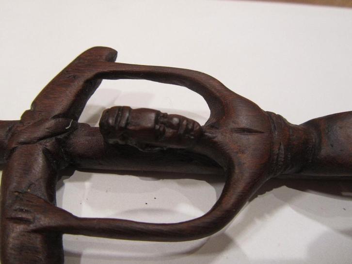 Afrikaans houten kruisje ebbenhout handwerk, Antiek en Kunst, Kunst | Beelden en Houtsnijwerken, Ophalen of Verzenden