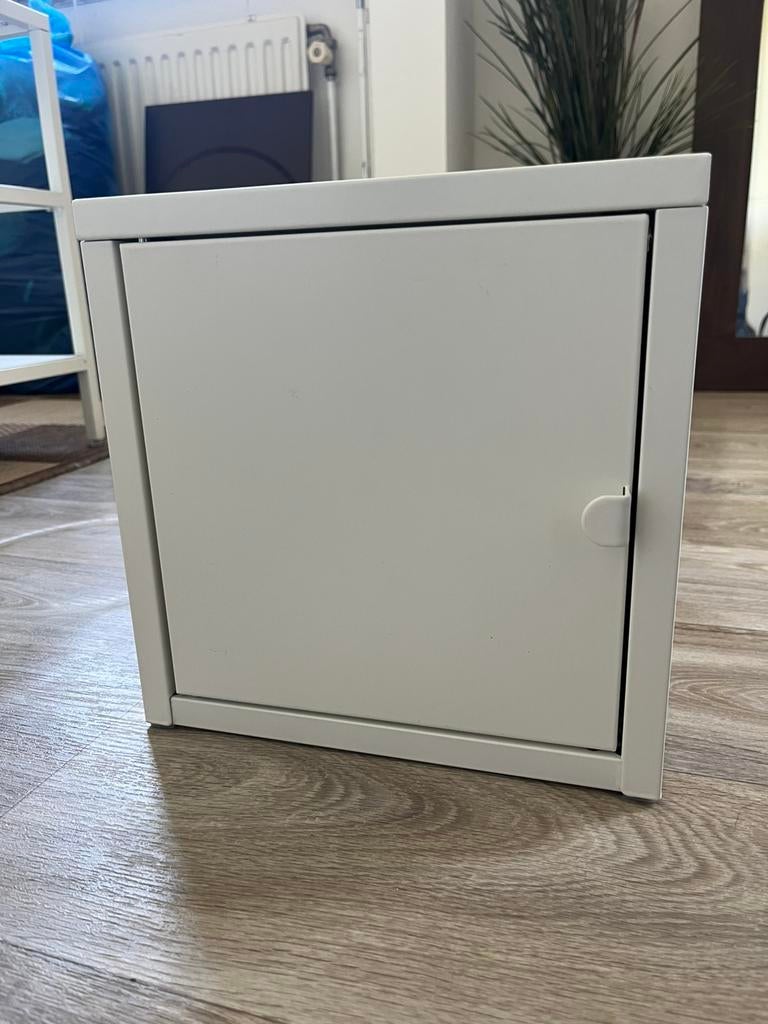 IKEA Lixhult kast, Huis en Inrichting, Kasten | Lockerkasten, Ophalen, Zo goed als nieuw