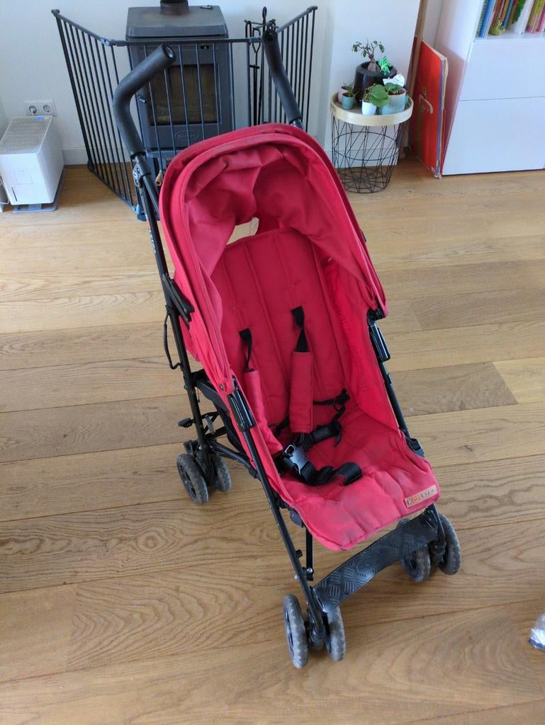 Koelstra inklapbare buggy rood, Kinderen en Baby's, Buggy's, Ophalen, Koelstra, Zonnekap