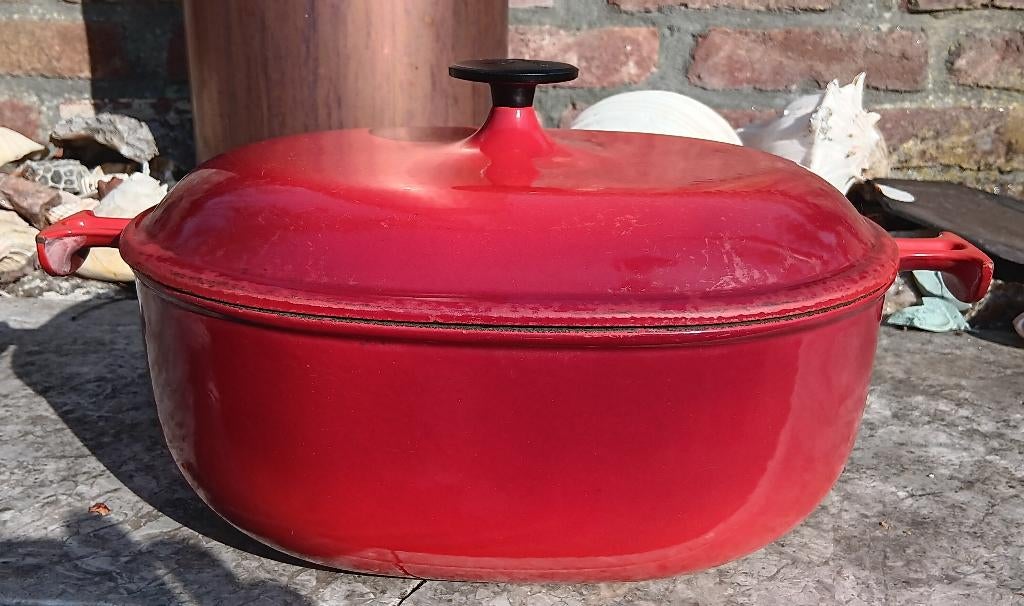 ​ LE CREUSET La Mama rode ovaal gietijzer pan 33cm (G336), Gebruikt, Gietijzer, Ophalen of Verzenden, Keramische plaat