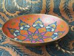 Mooie vintage Oosterse schaal van koper en emaille 24,5 cm., Ophalen of Verzenden