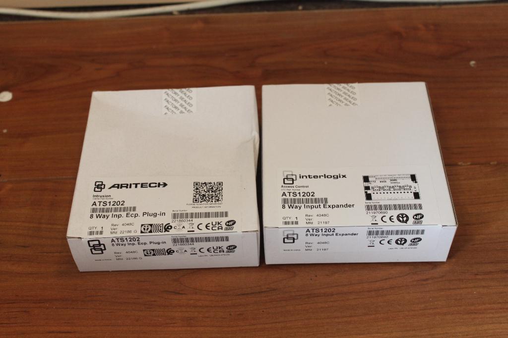 2 x ATS 1202 input expander. NIEUW in gesealde doos, Ophalen of Verzenden, Nieuw, Compleet systeem, Raam of Deur