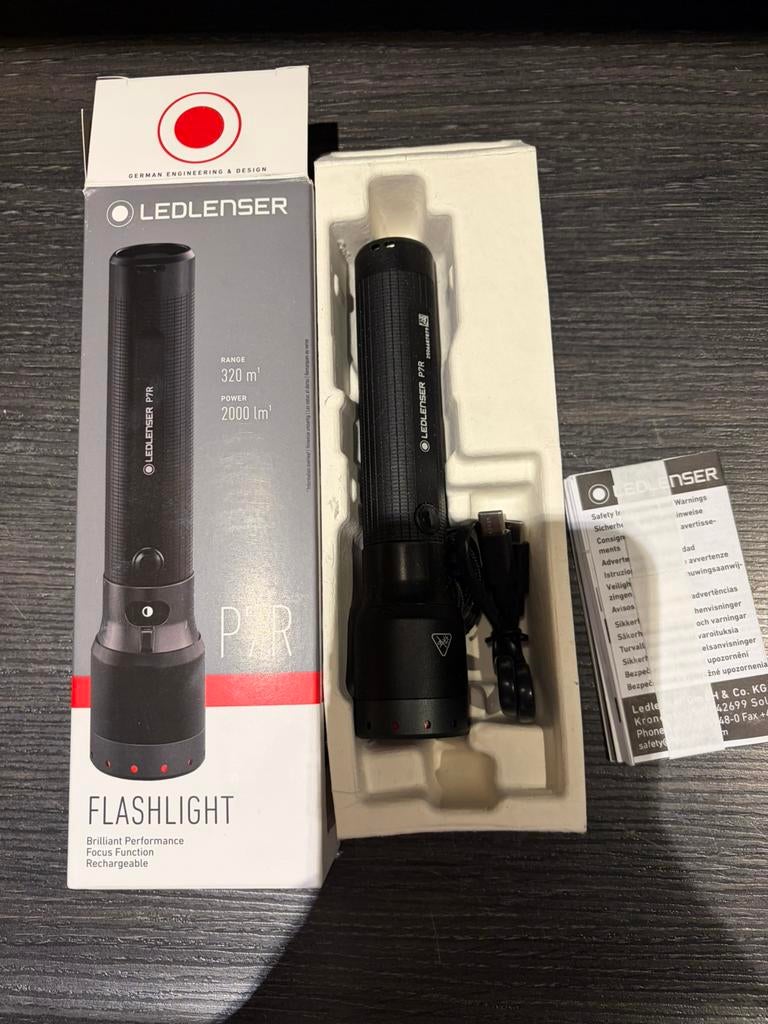 Ledlenser zaklamp, Ophalen