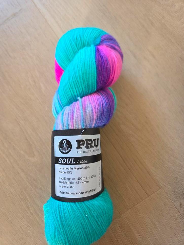 PRU Soul Punkrock Unicorn Cold Fusion Wol/Garen, Hobby en Vrije tijd, Breien en Haken, Nieuw, Breien of Haken, Wol of Garen, Ophalen of Verzenden