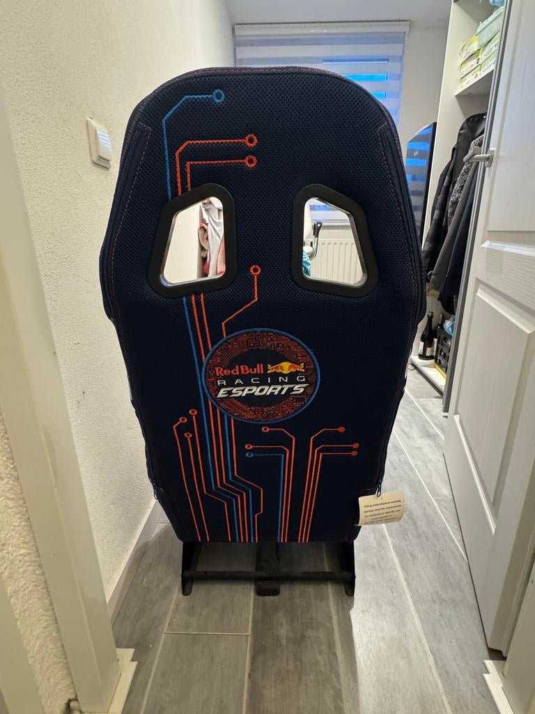 Red Bull Racing Esports racestoel, Ophalen, Gebruikt