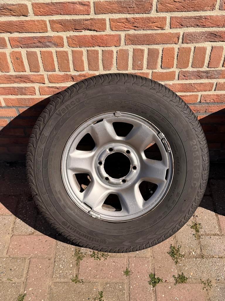 Mitsubishi L200 wielen met Continental Vanco 2 banden, Ophalen of Verzenden, Gebruikt