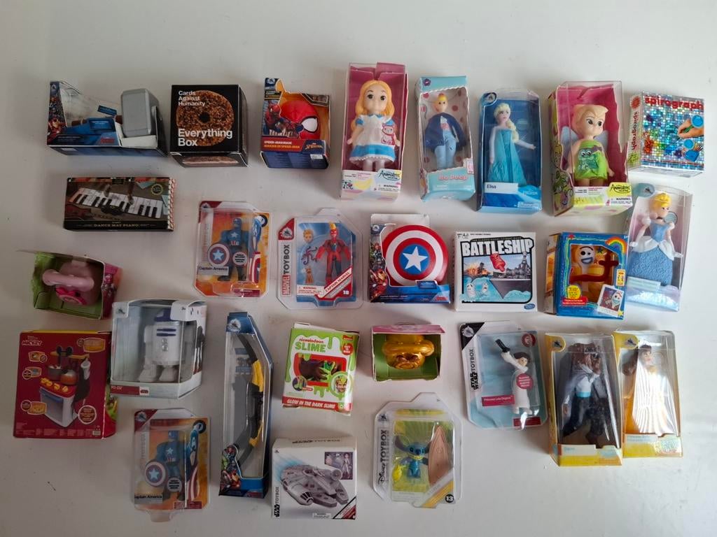 Mini Brands toys, Verzamelen, Poppetjes en Figuurtjes, Ophalen of Verzenden, Zo goed als nieuw