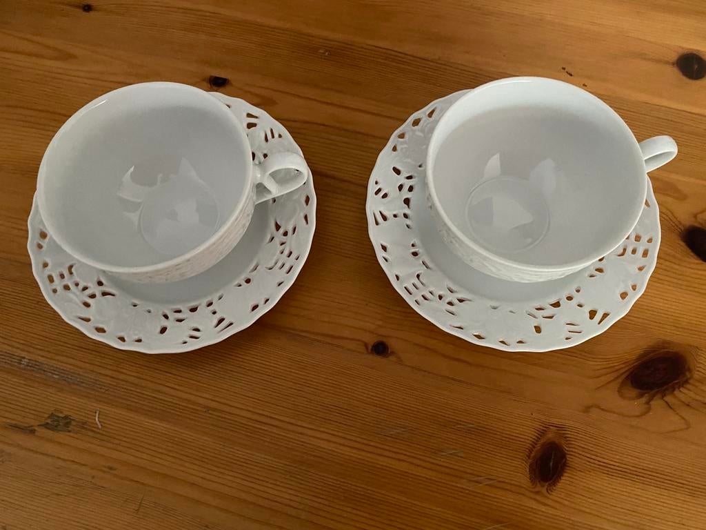 2 kop en schotel ( thee) Douwe Egberts/ mitterteich bavaria, Nieuw, Ophalen of Verzenden, Overige stijlen, Kop(pen) en/of Schotel(s)