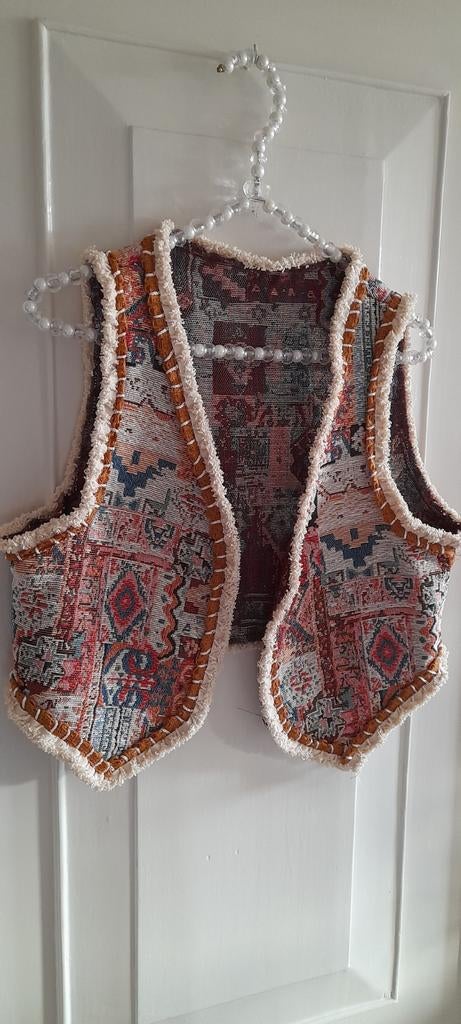 Bohemian/ Ibiza gobelin gilet maat S, Kleding | Dames, Bodywarmers, Overige kleuren, Verzenden, Ibiza/ Bohemian, Zo goed als nieuw