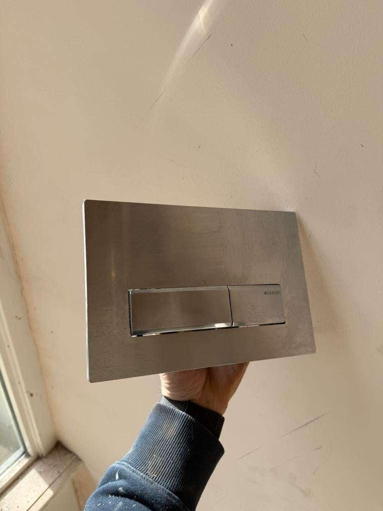 Geberit drukplaat, Ophalen of Verzenden, Zo goed als nieuw, Toilet