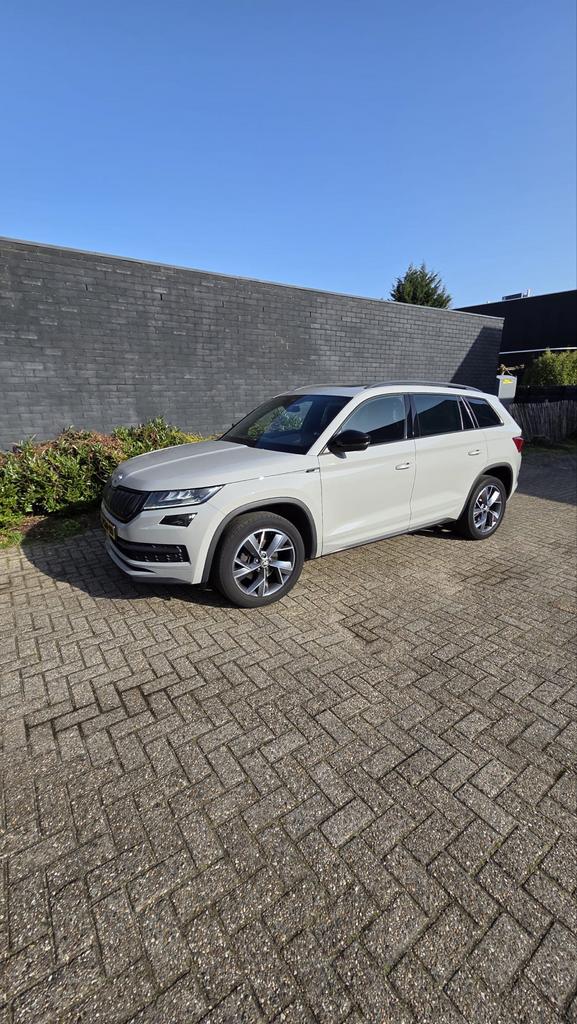 Skoda Kodiaq 1.5 TSI SportlineB ACT 150pk Dsg-7 2020 Grijs, Zwart, 4 cilinders, 1481 kg, Origineel Nederlands
