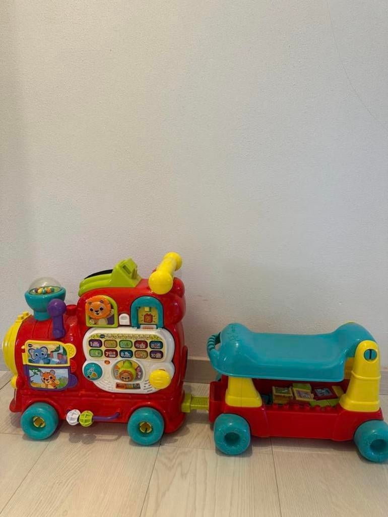 VTech Baby Rijd & Leer Letterlocomotief, Ophalen, Zo goed als nieuw, 6 maanden tot 2 jaar