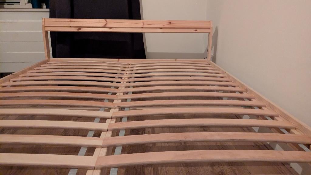 Bedframe Ikea Neiden, 140x200 cm met lattenbodem, Ophalen, Gebruikt, 140 cm, Twijfelaar