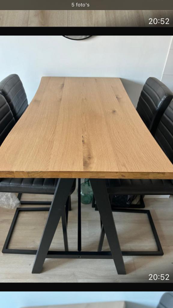 Bartafel hout en 4 stoelen - Zwart en Hout, Huis en Inrichting, Stoelen, Zo goed als nieuw, Vier, Hout, Zwart, Ophalen