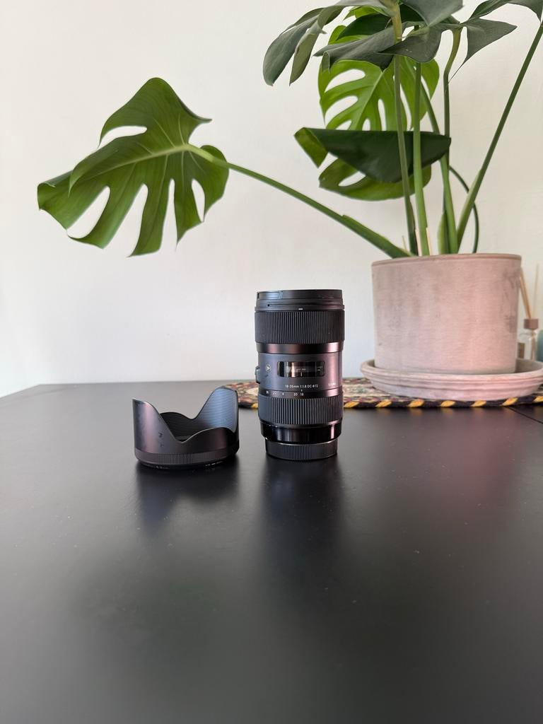 Sigma 18-35mm F/1.8 Canon lens, Ophalen, Zo goed als nieuw, Standaardlens, Zoom