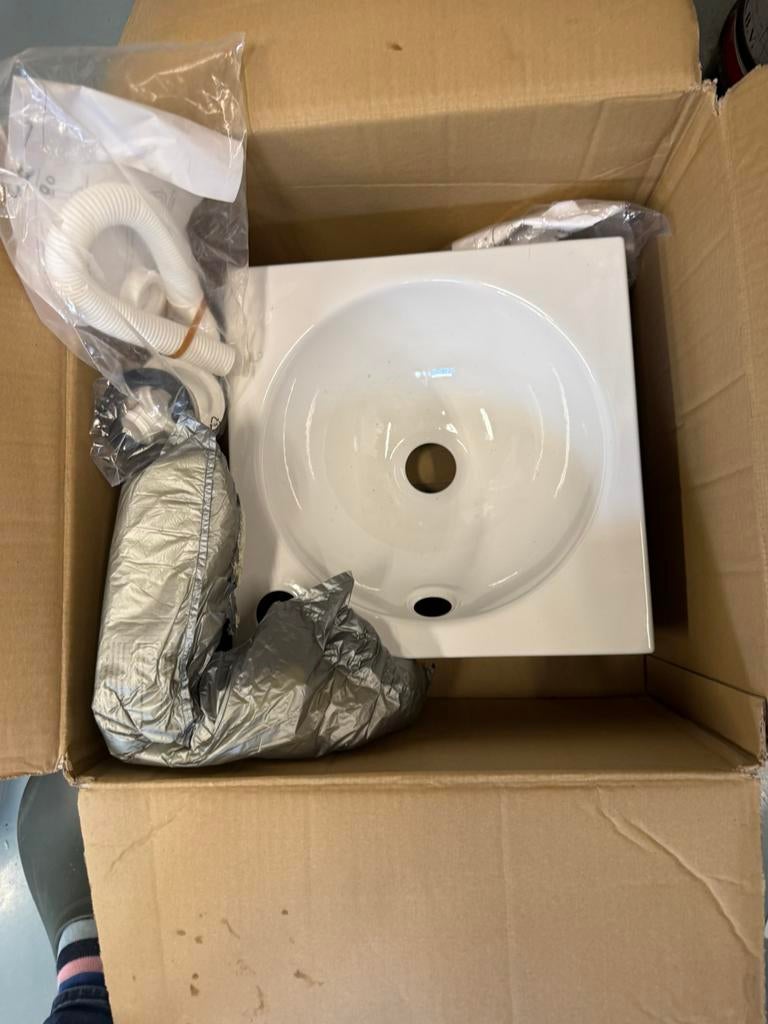 Alape wastafeltje nieuw incl sifon en bevestigingsmateriaal, Doe-het-zelf en Verbouw, Verzenden, Nieuw, Wastafel