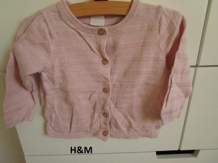 H&M - roze vestje maat 68, Kinderen en Baby's, Babykleding | Maat 68, Zo goed als nieuw, Meisje, Truitje of Vestje, Ophalen of Verzenden