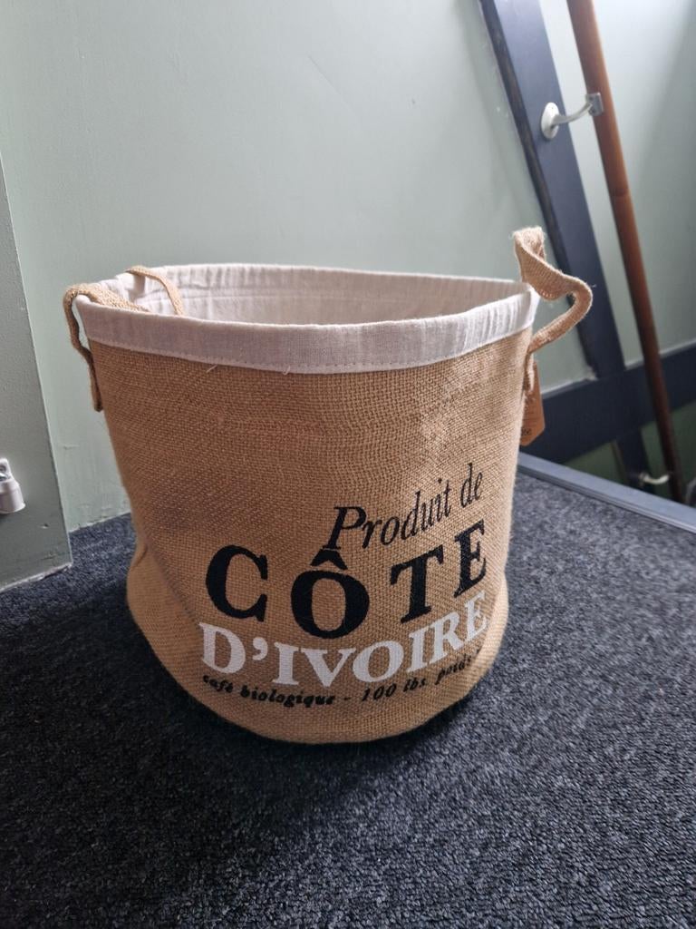 Decoratieve jute mand met 'Cote d'Ivoire' opdruk, Overige materialen, Mand, Rond, Ophalen of Verzenden
