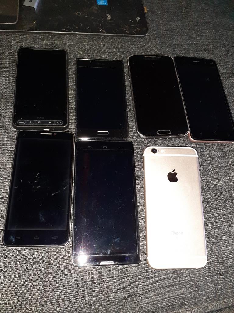 Smartphones  div. 7 stuks(o.a. iPhone 6), Telecommunicatie, Mobiele telefoons | Apple iPhone, Ophalen of Verzenden, Gebruikt, Goud