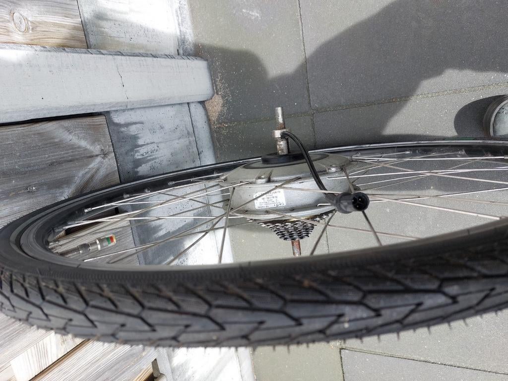 achterwiel met motor sparta e speed., Ophalen, Gebruikt, Band