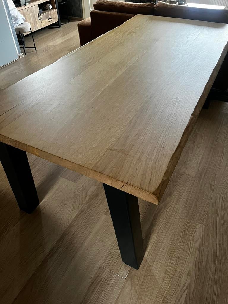 Boomstam tafel met gecoat metalen onderstel, Huis en Inrichting, Tafels | Eettafels, Zo goed als nieuw, 50 tot 100 cm, 200 cm of meer