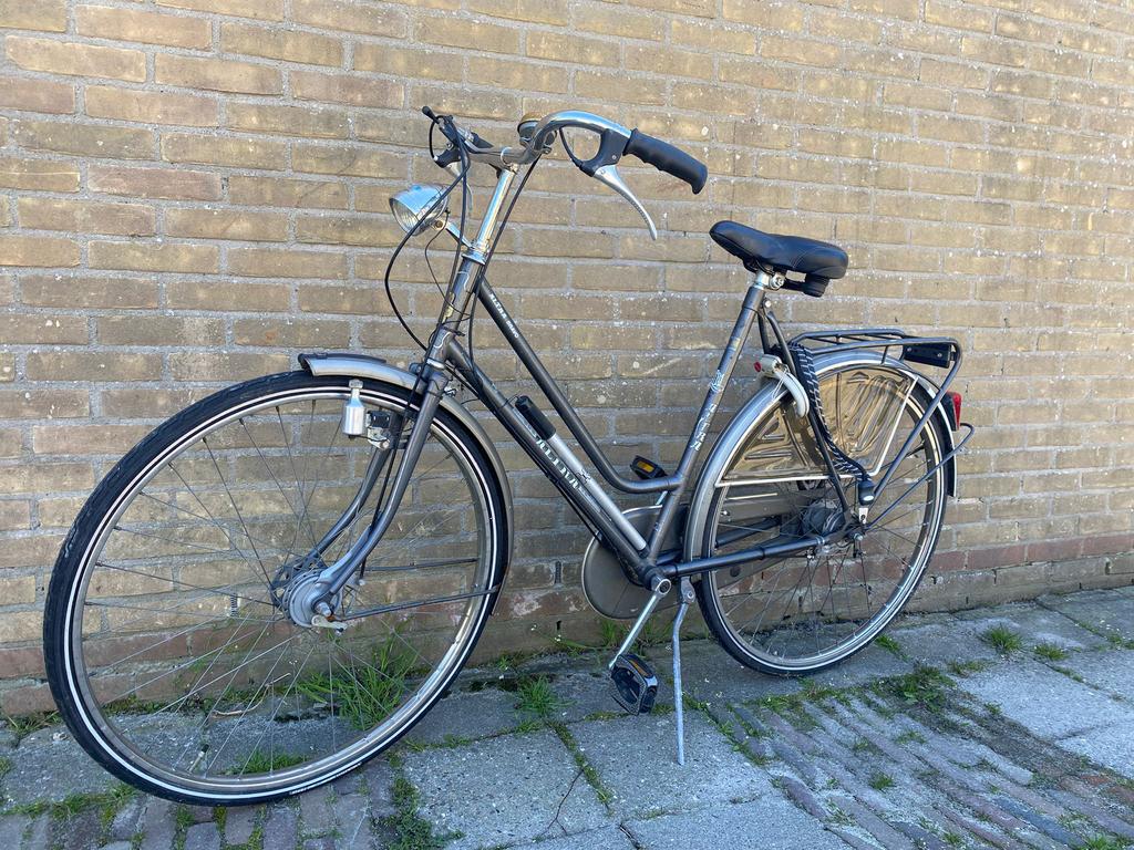 Stevige Altra Bravo fiets - retro, Fietsen en Brommers, Fietsen | Dames | Damesfietsen, Gebruikt, Overige merken, (Extra) lage instap